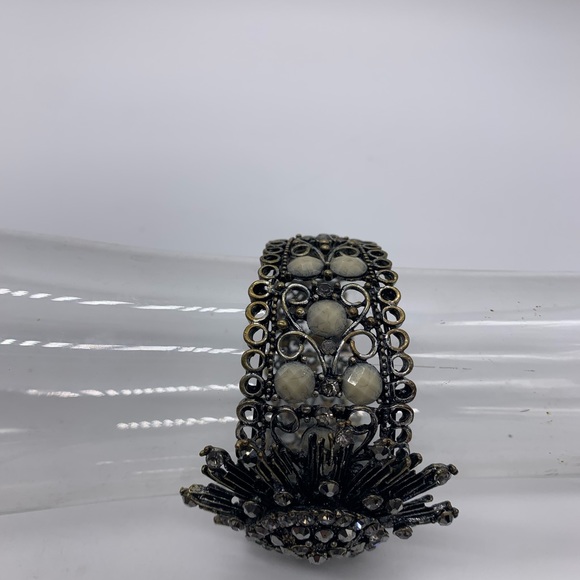 SDLZ Bracelet Statement Lattice Cuff Ornate Flower & Rhinestones - Picture 5 of 13